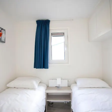 Holiday Droompark Molengroet.15 펜션 *